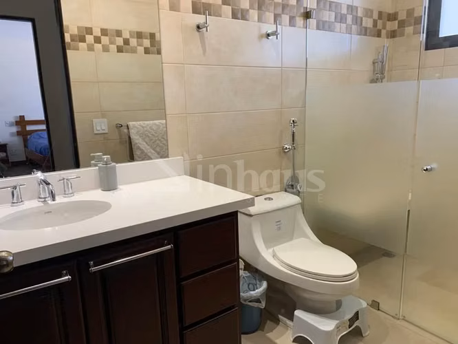 Venta de casa de una planta en condominio en Santa Ana