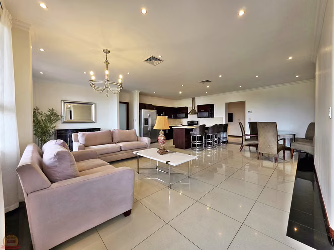 Penthouse Amueblado 240m² con Vistas panorámicas | San Rafael Escazú