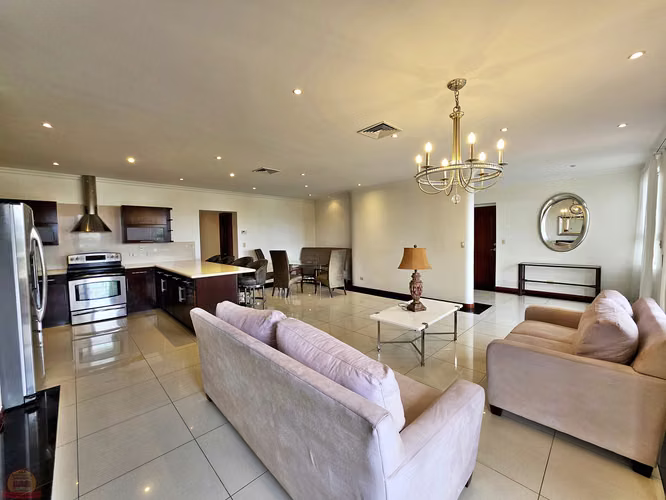 Penthouse Amueblado 240m² con Vistas panorámicas | San Rafael Escazú