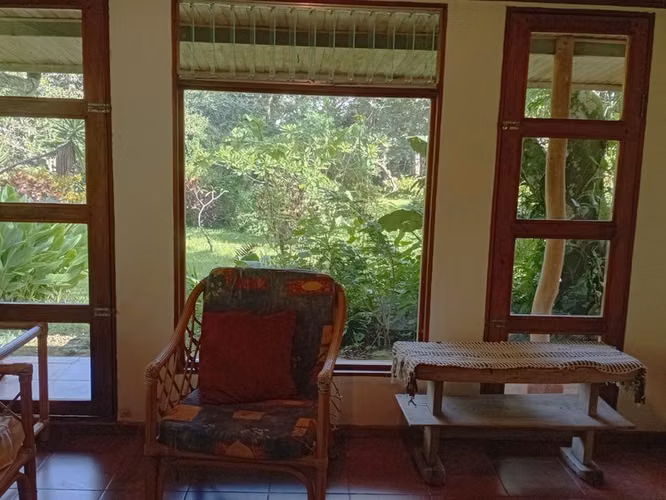 Finca Privada de 15 Acres con Casa de Huéspedes y Bosque Tropical en Venta en Puriscal 27052 - Imagen 16