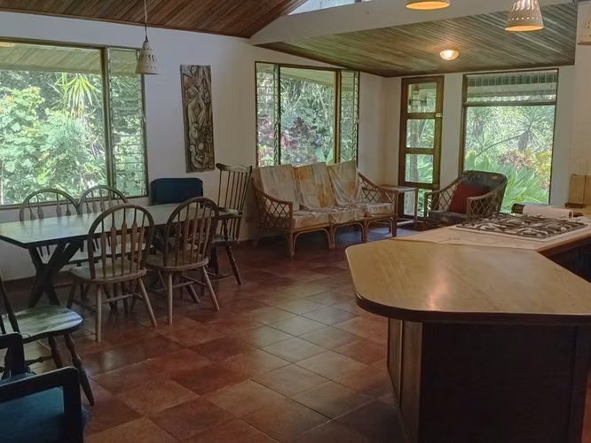 Finca Privada de 15 Acres con Casa de Huéspedes y Bosque Tropical en Venta en Puriscal 27052 - Imagen 3