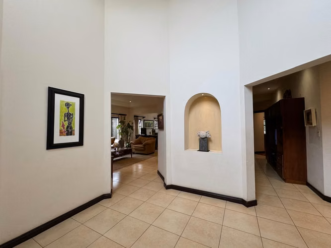 Casa de un Piso en Condominio Exclusivo en Santo Domingo - Imagen 5