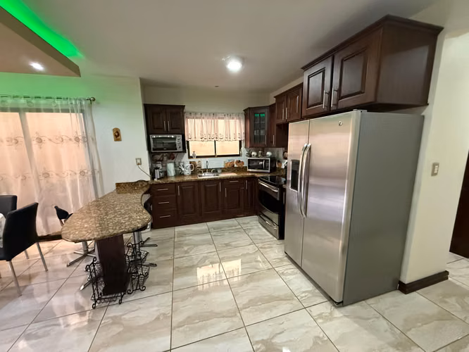 Viva en Residencial Omega en Tres Ríos, Casa Familiar de Una Planta - Imagen 8