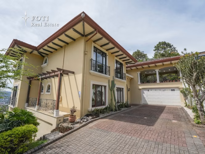 Apartment for Rent Villa Real Santa Ana - 124; 368 m ² - 124; 3 Hab