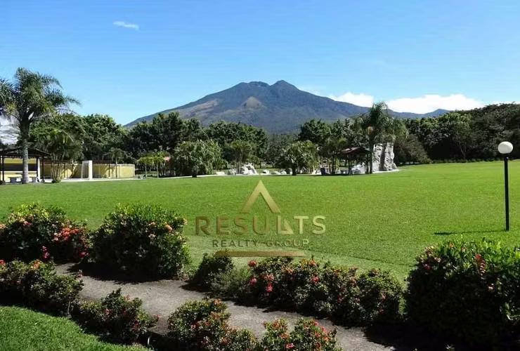 NEW! 7 ha (70,000 m2) - Luxury ECO-Spas and Geothermal Tourism