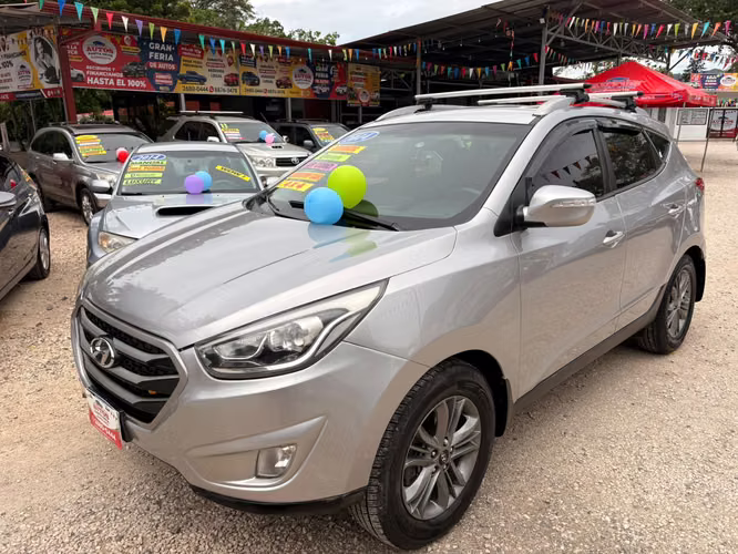 HYUNDAI TUCSON GL-2014-AUTO-SHIFT TRONIC-4X4-8.475.000