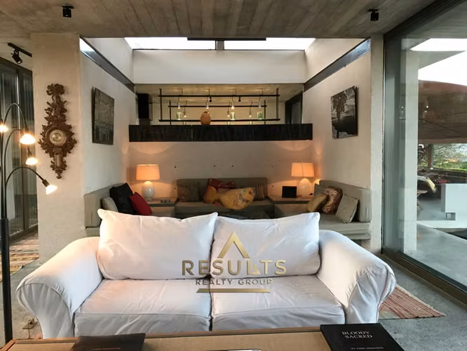 REDUCED $600K! One-of-Kind Modern Architectural Masterpiece - Imagen 9