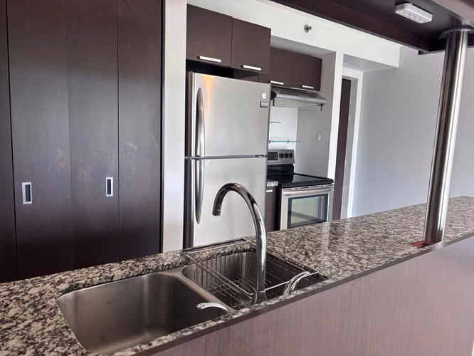 Apartamento en Alquiler – 2 Habitaciones - 2 baños - 2 parqueos - Bodega