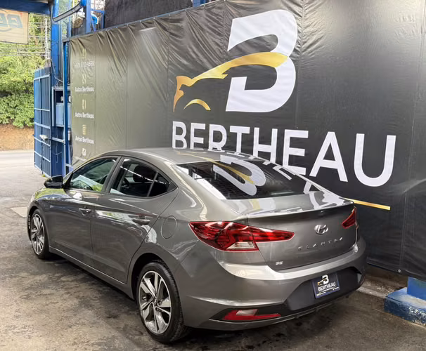 HYUNDAI ELANTRA SE 2019 GRIS AUTOMÁTICO
