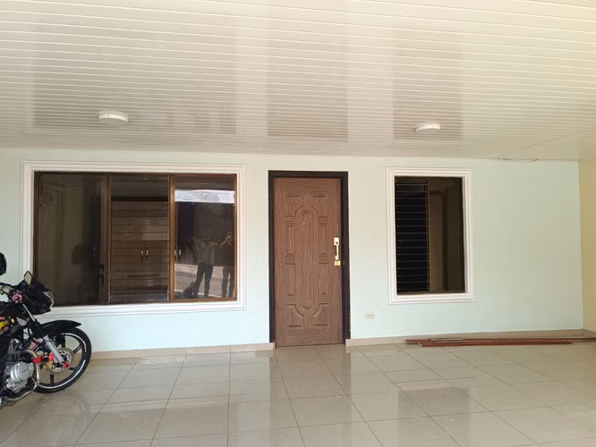 SE VENDE HERMOSA CASA EN SAN RAMON DE ALAJUELA,  A 5 MINUTOS DEL CENTRO - Imagen 3