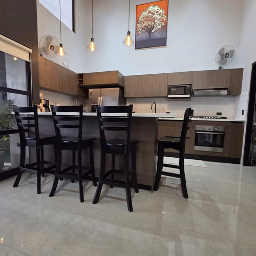 Casa Moderna Amueblada en Grecia, Alajuela - Condominio - Imagen 4