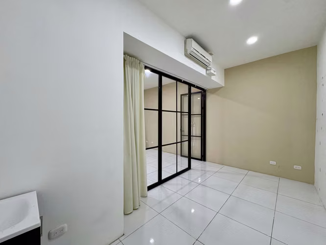 Alquiler de Local Comercial — San Rafael de Escazú | 90 m²