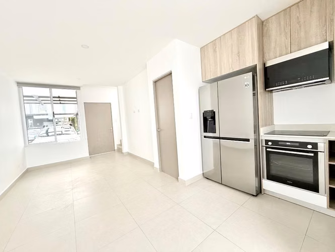Alquiler de Town House en Santa Ana Río Oro, amenidades espectaculares - Imagen 3