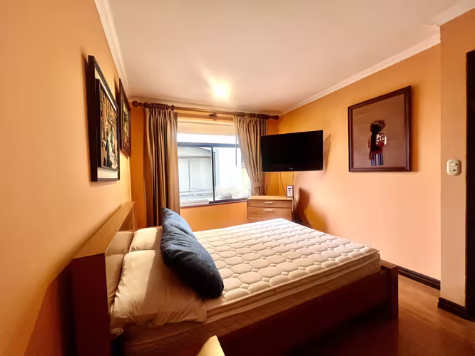 CERCA DE AVENIDA ESCAZU APTO 100M2 AMOBLADO FULL, AMPLIO Y ELEGANTE