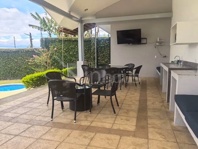 Venta de Casa en Condominio en San Antonio de Escazu