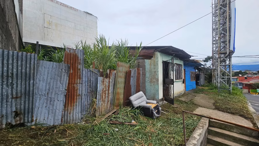 Venta de lote 415 m2 en Barrio México excelente ubicación comercial