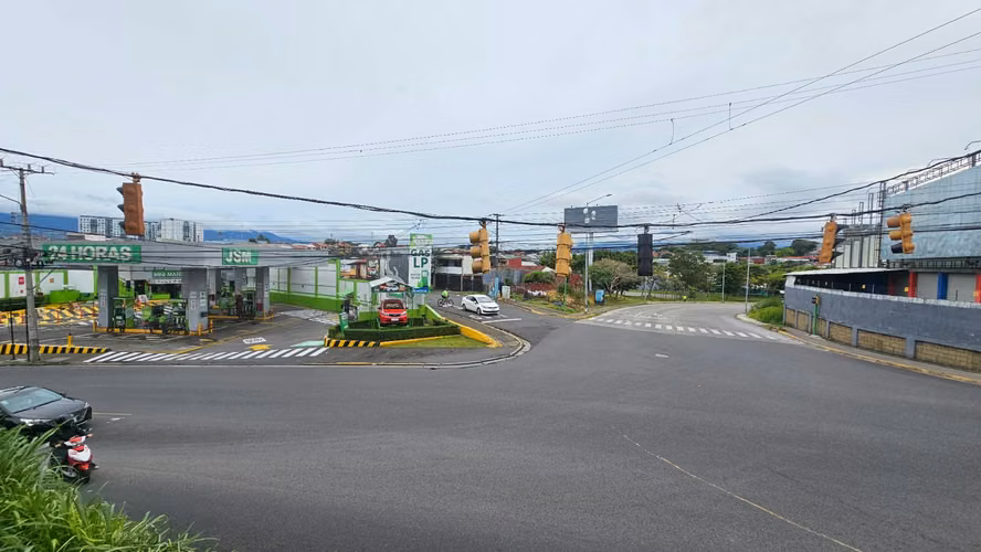 Venta de lote 415 m2 en Barrio México excelente ubicación comercial
