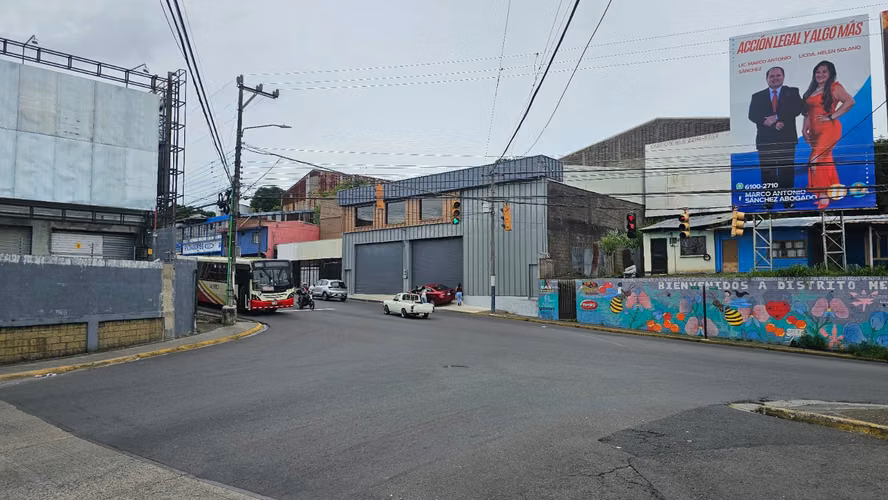 Venta de lote 415 m2 en Barrio México excelente ubicación comercial
