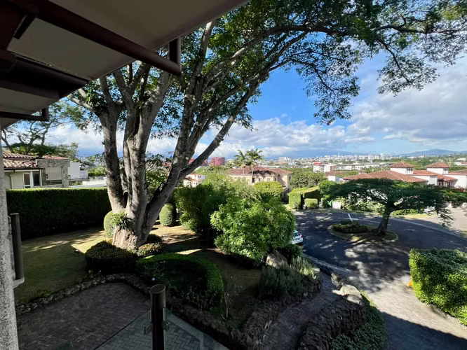 Casa en condominio en San Rafael, Escazú | Lote de 991 m²