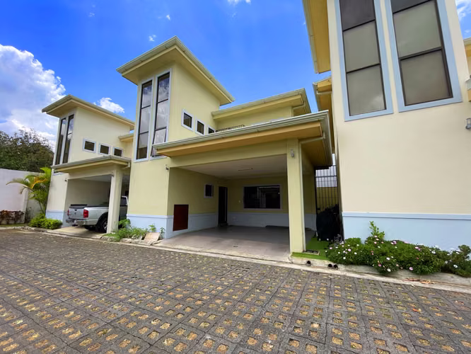 Beautiful House in Altamonte for Sale