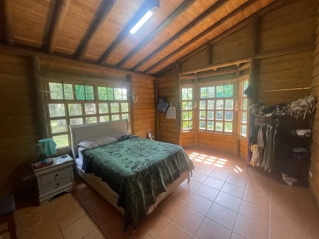 Hermosa casa en la naturaleza de Turrucares