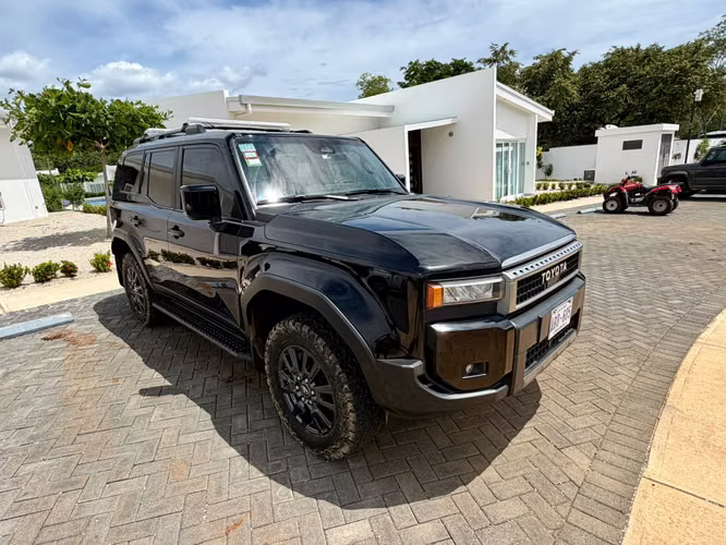 Se vende Toyota Land Cruiser Prado TXL 2025