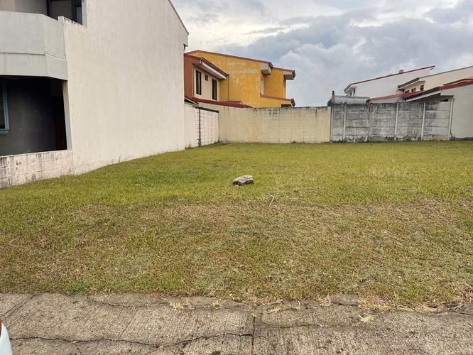 Venta de Lote Condominio Río Segundo de Alajuela