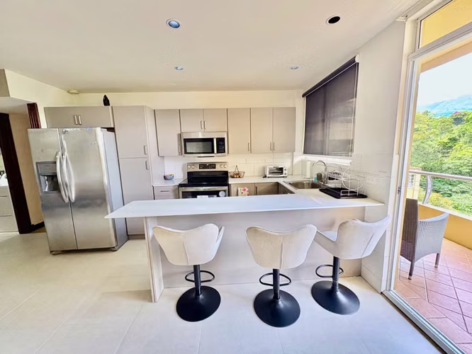 ESCAZU! AMPLIO APARTAMENTO AMOBLADO RENOVADO DE 2 HAB / 2 BAÑOS/2PARQUEOS - Imagen 7