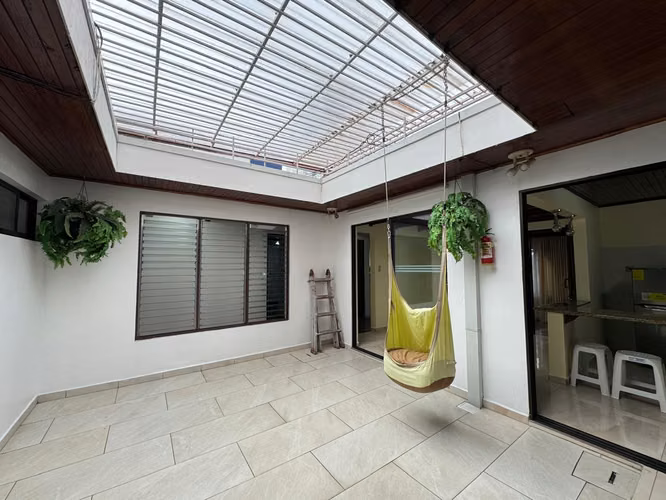 Venta Casa en Sabana | Uso Mixto | Ideal para Vivienda o Negocio