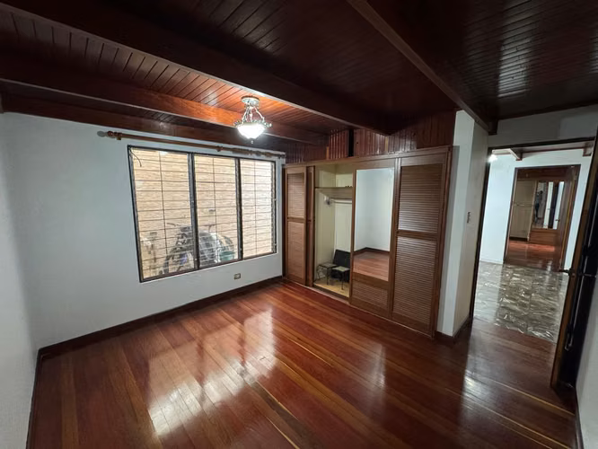 Venta Casa en Sabana | Uso Mixto | Ideal para Vivienda o Negocio