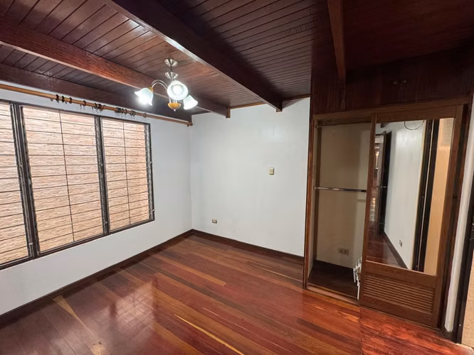 Venta Casa en Sabana | Uso Mixto | Ideal para Vivienda o Negocio