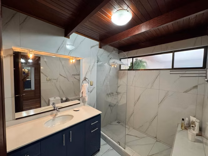 Venta Casa en Sabana | Uso Mixto | Ideal para Vivienda o Negocio