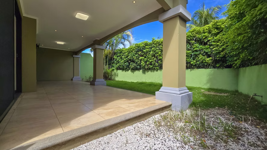 CASA EN CONDOMINIO 250m²  DE  3 HABITACIONES  CON  CUARTO DE SERVICIO - Imagen 6
