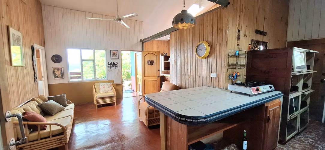 Venta de casa con vista a la ciudad de Perez Zeledon