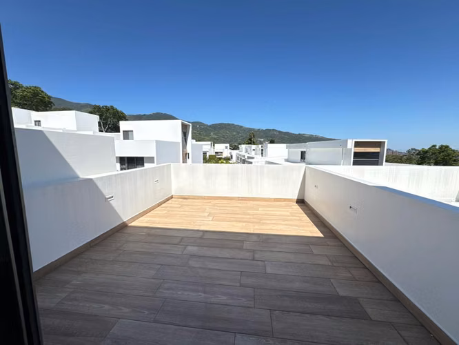 Casa Moderna en Venta | Condominio Terralta, San Antonio de Escazú 3 Habitaciones Master