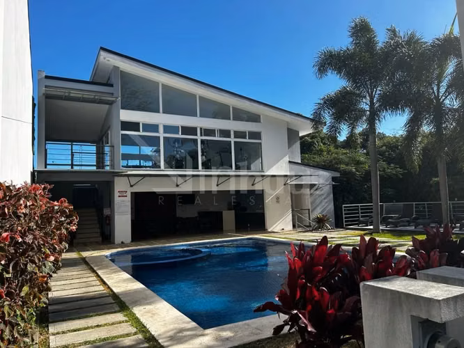 Venta de casa alquilada en condominio en Brasil - Imagen 4