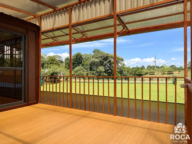 Venta de Villa en Perez Zeledon Vista al lago