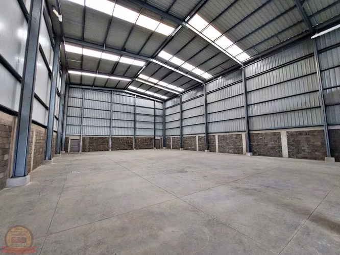 Naves Industriales y Ofibodegas Premium desde 700m² | Coyol de Alajuela | Venta o Renta