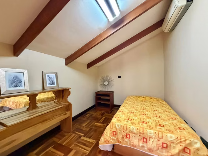 Casa en Alquiler Amueblada en Santa Ana Lindora