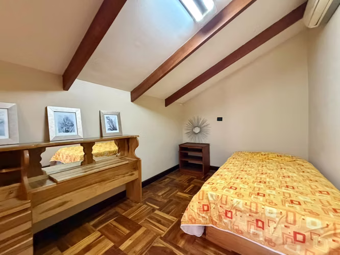 Casa en Alquiler Amueblada en Santa Ana Lindora