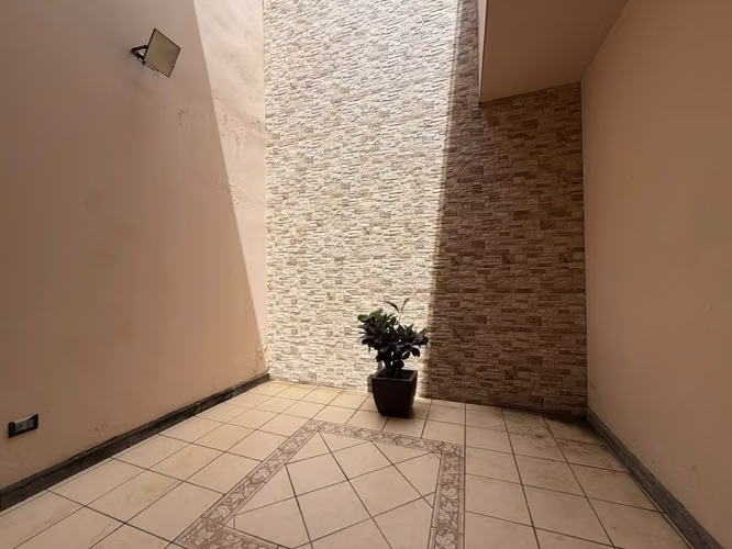 Casa en Alquiler Amueblada en Santa Ana Lindora