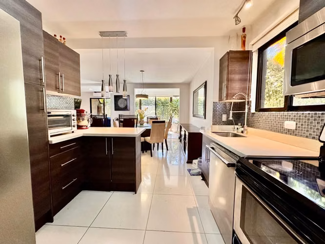 Venta de Casa Condominio Parques Del Sol Esquinera - Imagen 3