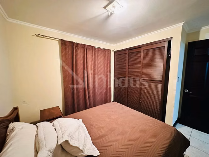 Venta de Casa Amueblada en Condominio en Pozos de Santa Ana