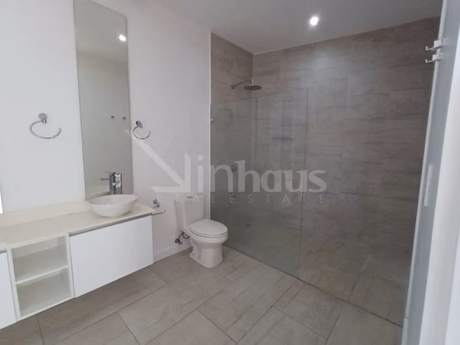 Venta de casa de una planta en Santa Ana Rio Oro