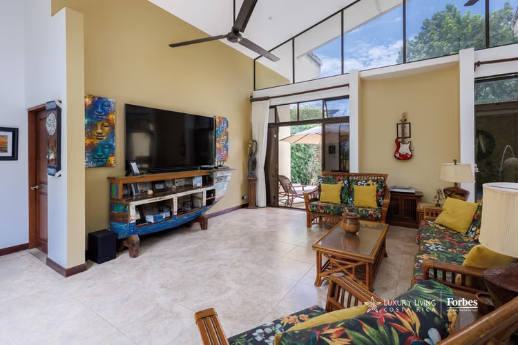 21473 - Casa 4 hab. piscina, jardines y vista al mar, Playa Esterillos
