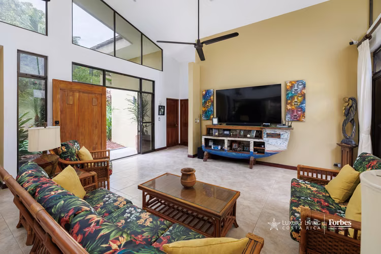 21473 - Casa 4 hab. piscina, jardines y vista al mar, Playa Esterillos