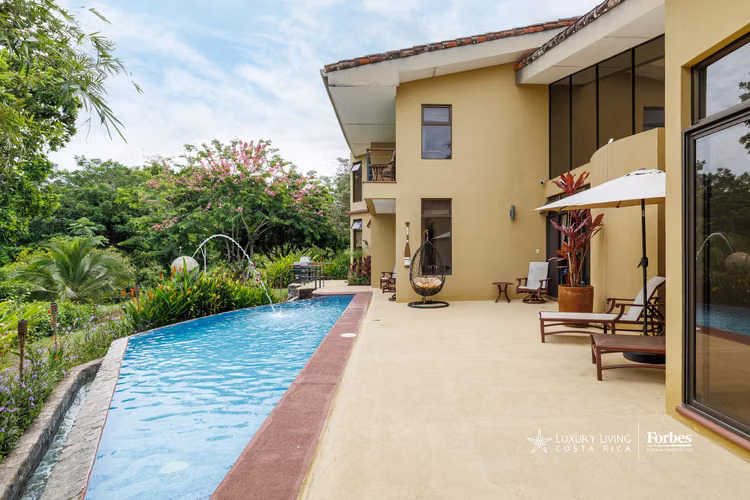 21473 - Casa 4 hab. piscina, jardines y vista al mar, Playa Esterillos