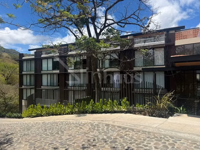 Alquiler de apartamento amoblado en Santa Ana - Imagen 17