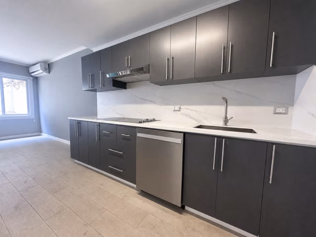 Casa Moderna en Venta para INVERSION en Guachipelin de Escazu
