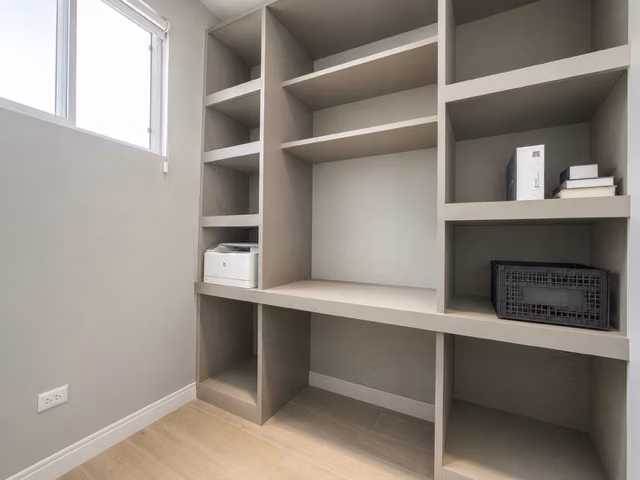Casa Moderna en Venta para INVERSION en Guachipelin de Escazu